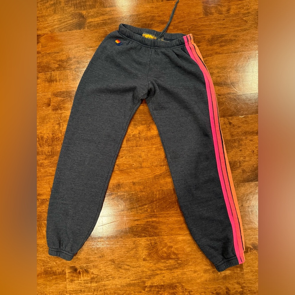 New sweatpants barely wore